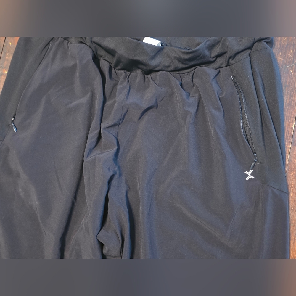 Xersion Women's Black Track Pants - Picture 4 of 4